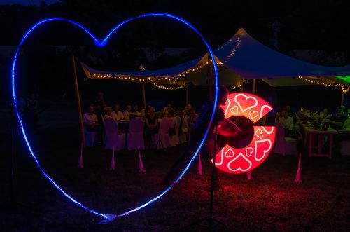 LED Show mit Herzens einblendung zur Hochzeit